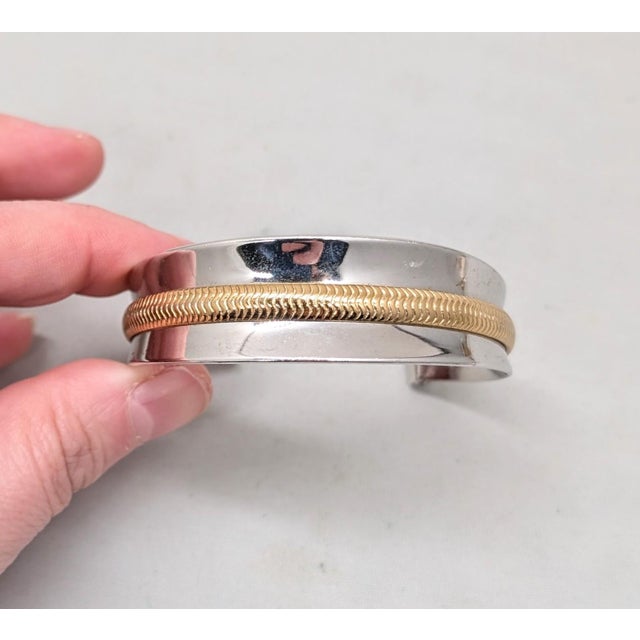 Napier Vintage 1975 Signed Napier Goldtone Rhodium Plated Goldtone Stripe Cuff Bracelet For Sale - Image 4 of 13