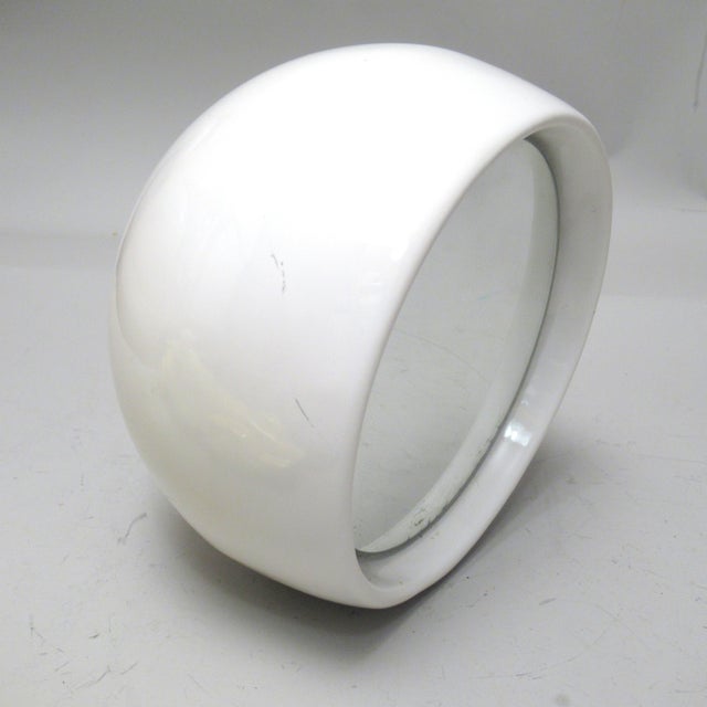 The ball contains a sand weight, which allows it to be oriented and kept in the desired position. I have official proof of...