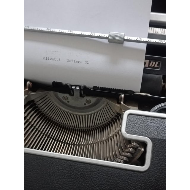Lettera DL Typewriter by Ettore Sottsass for Olivetti, 1965 For Sale - Image 9 of 17