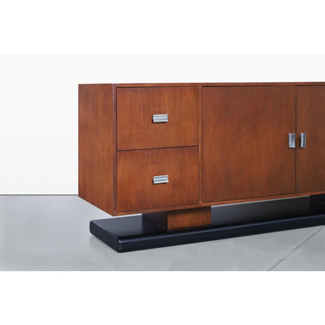 Mid-Century Modern Vintage Custom-Made Walnut Credenza For Sale - Image 3 of 12