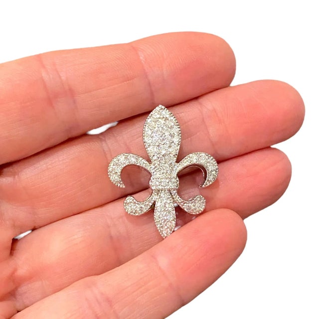 Vintage 18k White Gold Fleur-De-Lis Diamond Pendant For Sale - Image 10 of 10