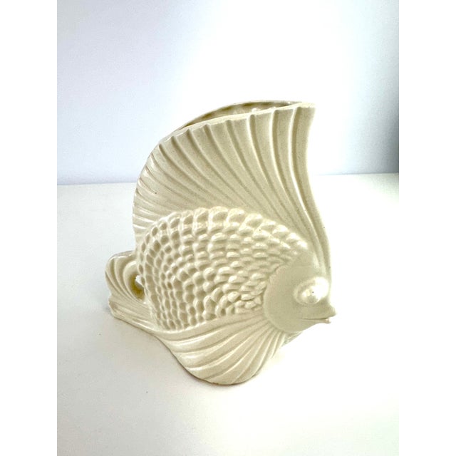 Cream Vintage Mid-Century Japanese White Ceramic Angelfish Vase For Sale - Image 8 of 10