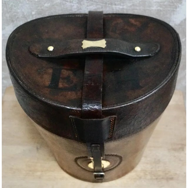 A stunning and exceptional all leather gentleman's triple hat bucket. Made from leather with space inside for two regular...