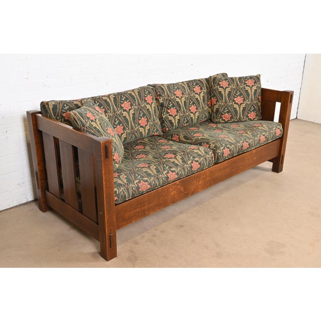 L. & J.G. Stickley, Inc. Stickley Mission Oak Arts and Crafts Settle Sofa For Sale - Image 4 of 11