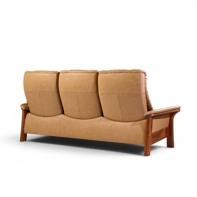 Wood Ekornes Stressless Mid Century Buckingham Leather Reclining Sofa For Sale - Image 7 of 10