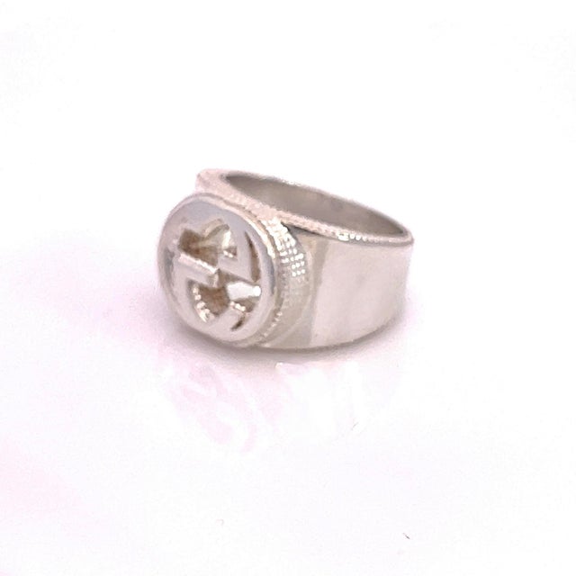 1990s 1990s Gucci Estate Sterling Silver Ring Size 8.5, 15 Mm Height 17.9 Grams For Sale - Image 5 of 7