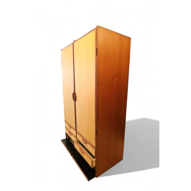 Mid-Century Modern Vintage Danish Wardrobe in Teak and Oregon Pine by Gunni Omann for Omann Jun, 1960s For Sale - Image 3 of 18