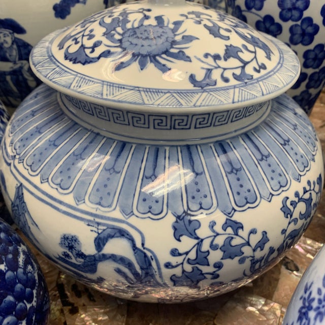 Mid 20th Century Chinese Blue and White Floral & Landscape Porcelain Lidded Urn For Sale In Miami - Image 6 of 11