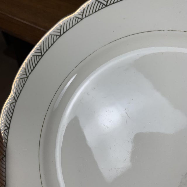 White and Gold Flat Plates from Villeroy & Boch, 1940s, Set of 6 For Sale - Image 4 of 6