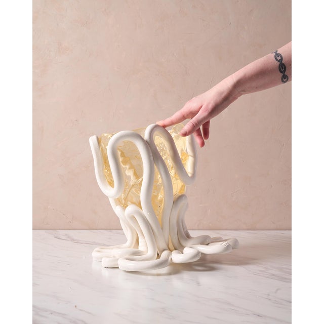 Sculptural Postmodern “Indian Summer Vessel” Vase by Gaetano Pesce for Fish Design in White and Amber Polyurethane Resin For Sale - Image 14 of 14
