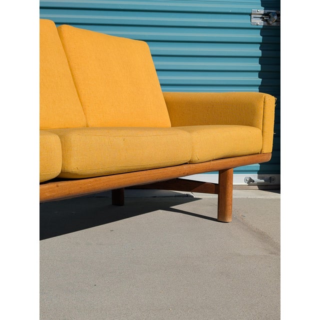 Mid Century Modern Sofa by Hans Wegner Ge-236 for Getama, Denmark, C1960s For Sale - Image 13 of 18