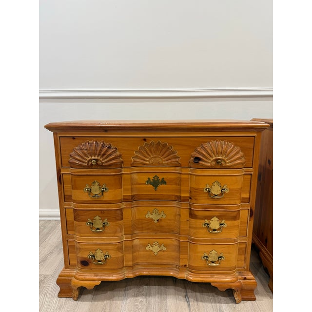 Lexington Furniture 1990s Lexington Link Taylor Carved Shell Pine Chest of Drawers /Nighstands, A Pair For Sale - Image 4 of 12