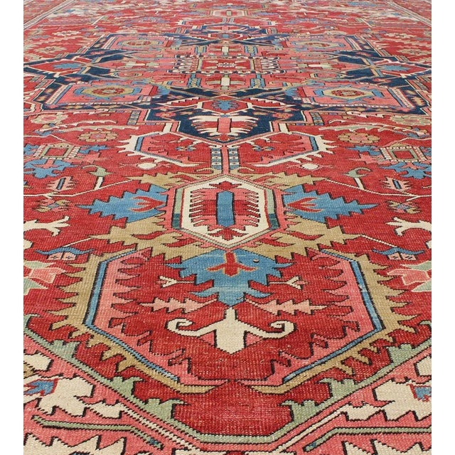 Early 20th Century Early 20th Century Antique Persian Serapi Carpet in Warm Red Ivory and Blue With Geometric Design For Sale - Image 5 of 13
