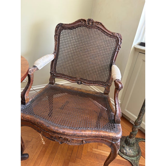 Brown Pair of Original 18th Century Antique Regence Fauteuil Arm Chairs in Beechwood For Sale - Image 8 of 18