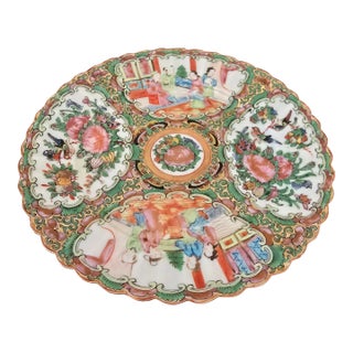 Antique Chinese Porcelain Rose Medallion Ridged Plate For Sale
