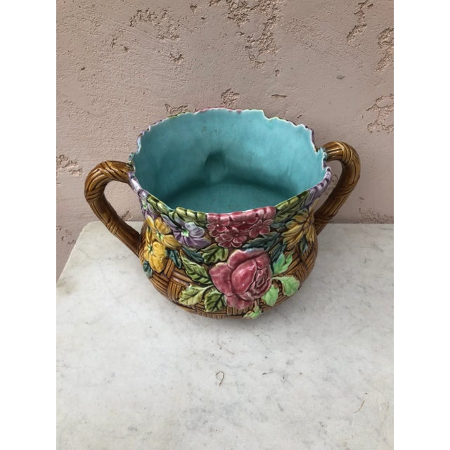 Circa 1890 French Majolica Jardinière With Flowers Onnaing For Sale In Austin - Image 6 of 8