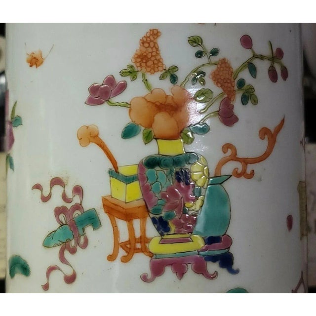 Antique 19th Century Chinese Famille Rose Porcelain Brush Pot Decorated With Flowers and Altar Fruit For Sale In New York - Image 6 of 13