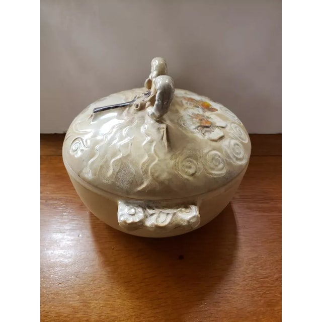 1973 Pacific Stoneware Lidded Casserole Ram Bowl, Signed Bennett Welsh, Made in Usa For Sale - Image 4 of 9