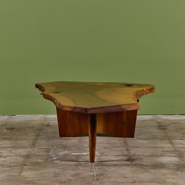 George Nakashima English Walnut Conoid Coffee Table For Sale In Los Angeles - Image 6 of 12