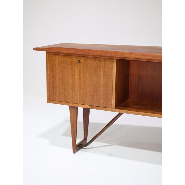 Boomerang Freestanding Desk by Peter Lovig Nilsen for Løvig, Denmark, 1965 For Sale - Image 15 of 18