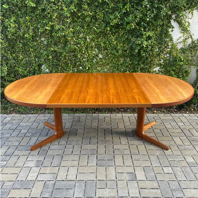 Vintage 1970s Danish Modern Teak Extension Dining Table by Vejle Stole For Sale In Los Angeles - Image 6 of 10