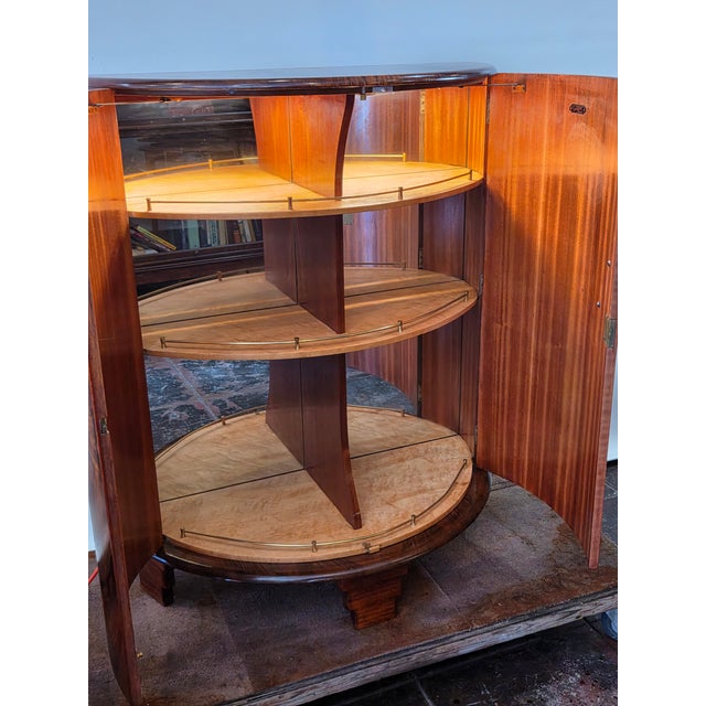 1930s Art Deco Cocktail Bar Cabinet Burl Walnut Birdseye Maple Interior Turnidge Company For Sale - Image 4 of 15