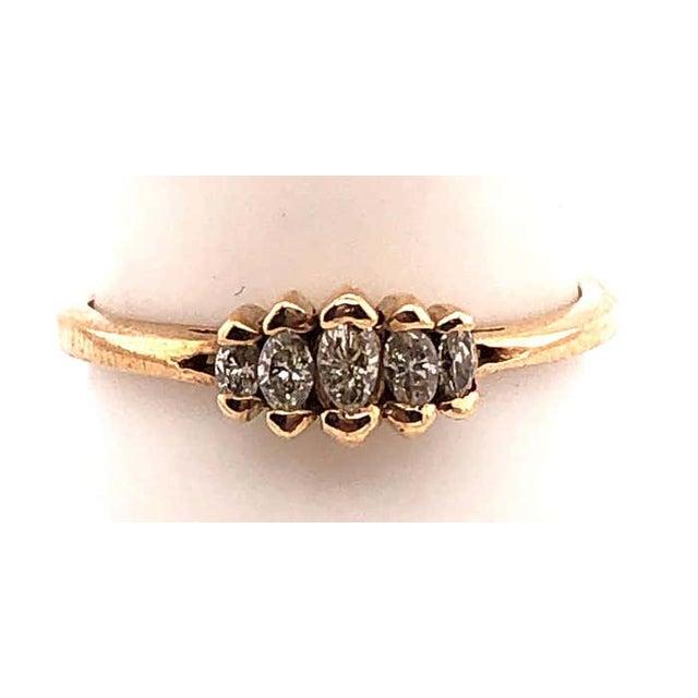 14 Karat Yellow Gold Diamond Ring With Five Stones 0.25 TDW, Size 9 For Sale - Image 10 of 12
