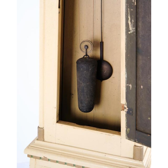 White Painted Frøken Clock with Decorative Details, Bornholm, 1790s For Sale - Image 13 of 15