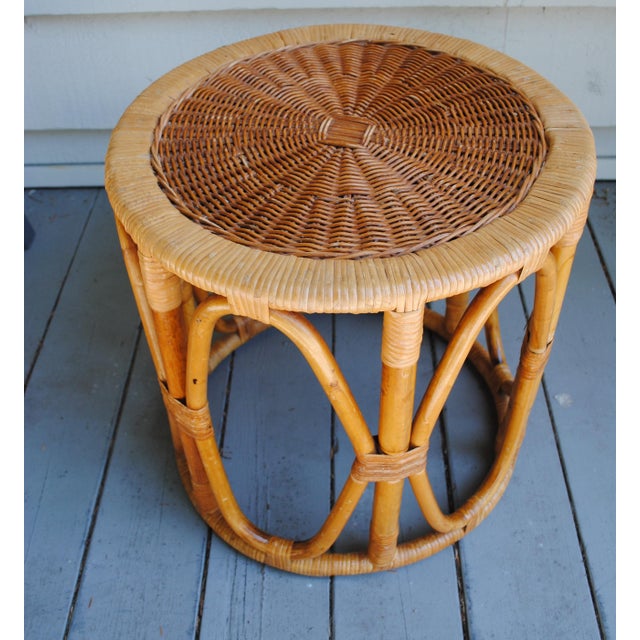 Mid-Century Modern Mid Century Round Drum Bamboo Wicker Top Accent Table For Sale - Image 3 of 9