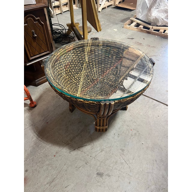 Up for consideration is a beautiful vintage bamboo drum style glass top coffee table. This would look lovely in your home...