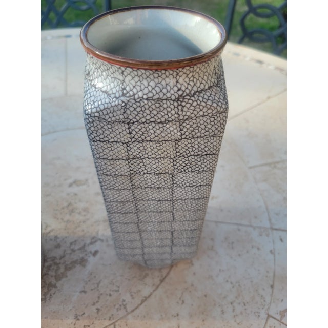 Set of Two Mid 20th Century Asian Vases With a Fish Scale Pattern Vases For Sale - Image 4 of 11