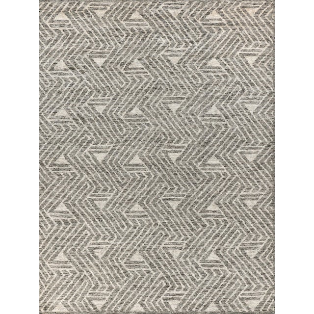 Exquisite Rugs Eaton Hand-Knotted New Zealand Wool & Bamboo Silk Charcoal/Ivory Rug-10'X14' For Sale