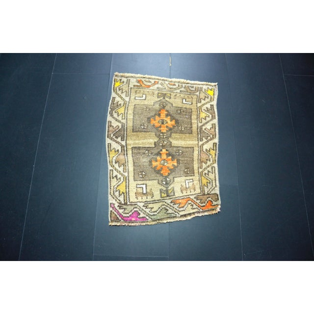 1960s Handmade wool and cotton rug in Turkish Anatolian Small Rug, Vintage Doormat Rug, Turkish Vintage Decorative Rug,...