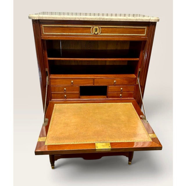 French Louis XVI Mahogany Secrétaire À Abattant, Stamped J. Canabas, Jme, 18th Century For Sale - Image 3 of 14