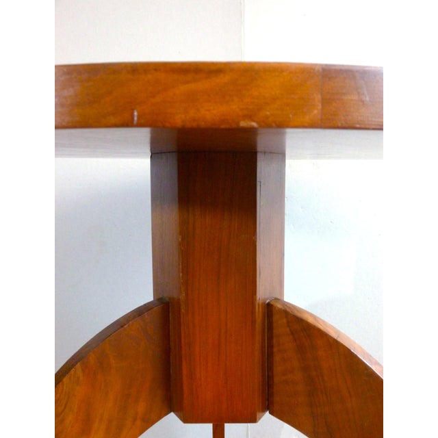 1930s Tripod Side Table in Walnut, 1930s-1940s For Sale - Image 5 of 8