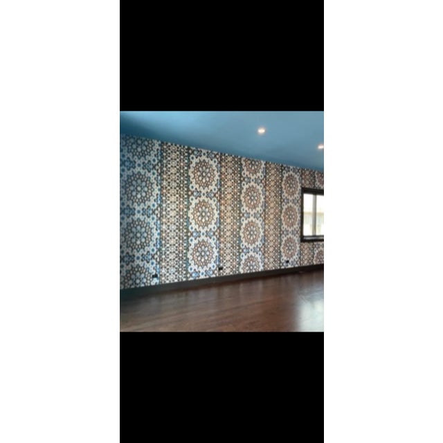 Modern Elitis Libero Oudayas Wallpaper: Rm 804-41 Peacock Blue For Sale - Image 3 of 3