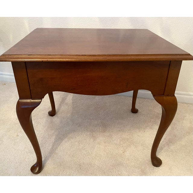 Traditional Late 20th Century Ethan Allen Georgian Court Cherry Rectangular End Table Excellent Condition For Sale - Image 3 of 11