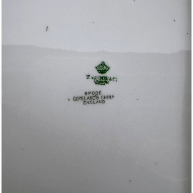 Early 20th Century Gilded Grandeur: Copeland Spode "Exotic Bird" Plates From Thomas Goode & Co., London - Set of 4 For Sale - Image 12 of 13