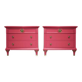 1970s Transitional Nightstands by American of Martinsville in Pink Set of 2 - Newly Painted For Sale