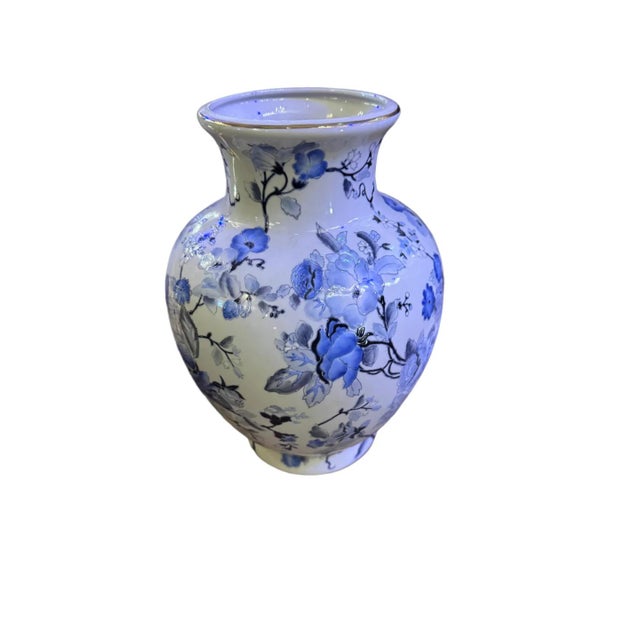 Vintage Chinese Blue and White Floral Vase For Sale - Image 4 of 6