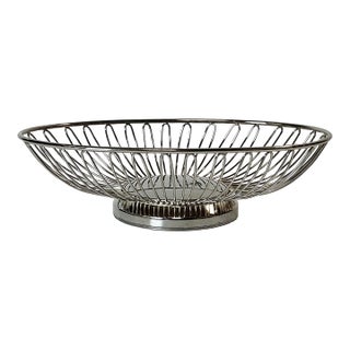 1970s Vintage Hollywood Regency Boho Chic Silverplate Wire Bread Basket Serving Dish For Sale