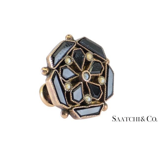 Rococo Mid 20th Century 14k (585) Yellow Gold - Golden Onyx Stone and Pearl Earring, 5.1 Gram, Pair For Sale - Image 3 of 10