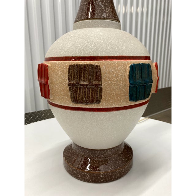 Mid 20th Century Mid-Century Modern Tall Glazed Ceramic Painted Single Gourd Table Lamp and Barrel Shade - a Pair For Sale - Image 5 of 13