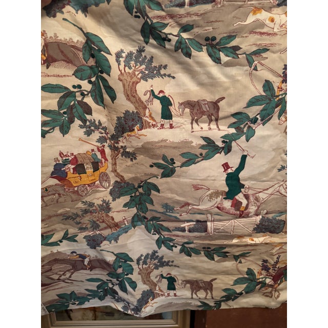 Late 20th Century Vintage Shcumacher ‘Aston Manor’ Linen Print Upholstery Fabric , 4 Yds For Sale - Image 5 of 5