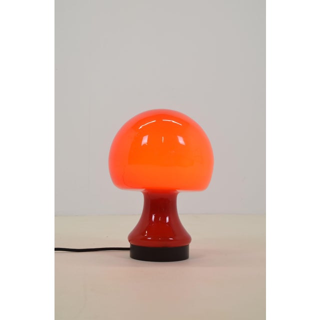 Vintage Glass Mushroom Table Lamp, 1960s For Sale - Image 4 of 7