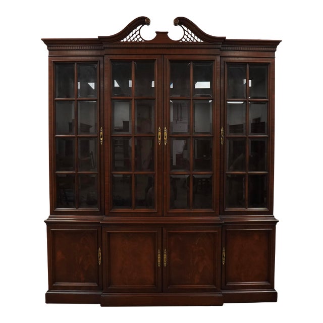 Vintage Hickory Chair Company Traditional Breakfront China Cabinet, Attributed For Sale