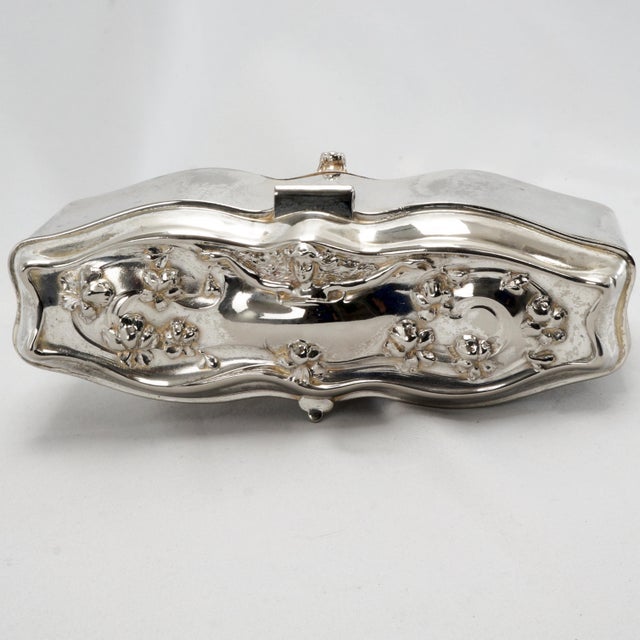 Metal Art Nouveau Silver Plate Vanity Box, 1905 For Sale - Image 7 of 13