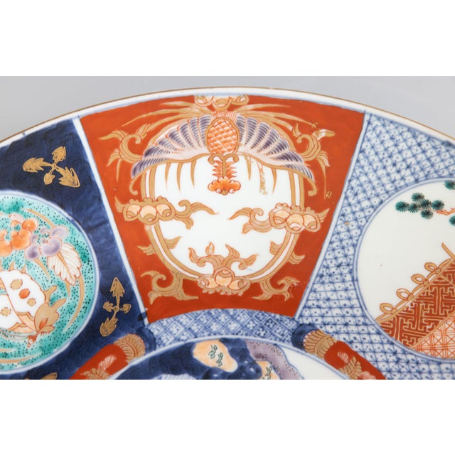 1900 - 1909 Monumental Antique Japanese Imari Porcelain Charger For Sale - Image 5 of 11
