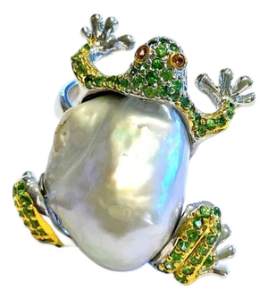 Bochic “Orient” Vintage White Sea Pearl & Emeralds Ring Set In 18K Gold & Silver