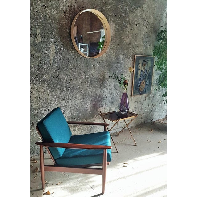 Mid-Century Modern White Frame Round Wall Mirror, Italy, 1960s For Sale - Image 3 of 18